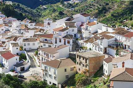 Costa del Sol: Weiß getünchte Bergdörfer hinter Europas bekanntester