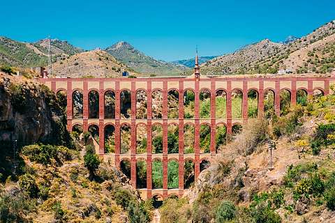 Costa del Sol: Weiß getünchte Bergdörfer hinter Europas bekanntester