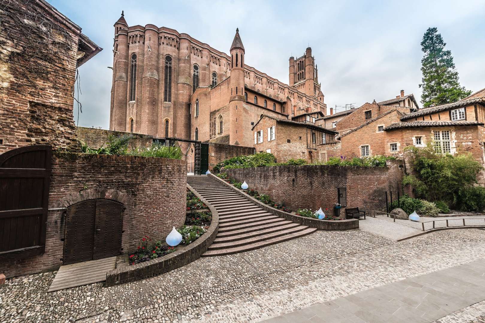 Festungsartige Kathedrale: Albi