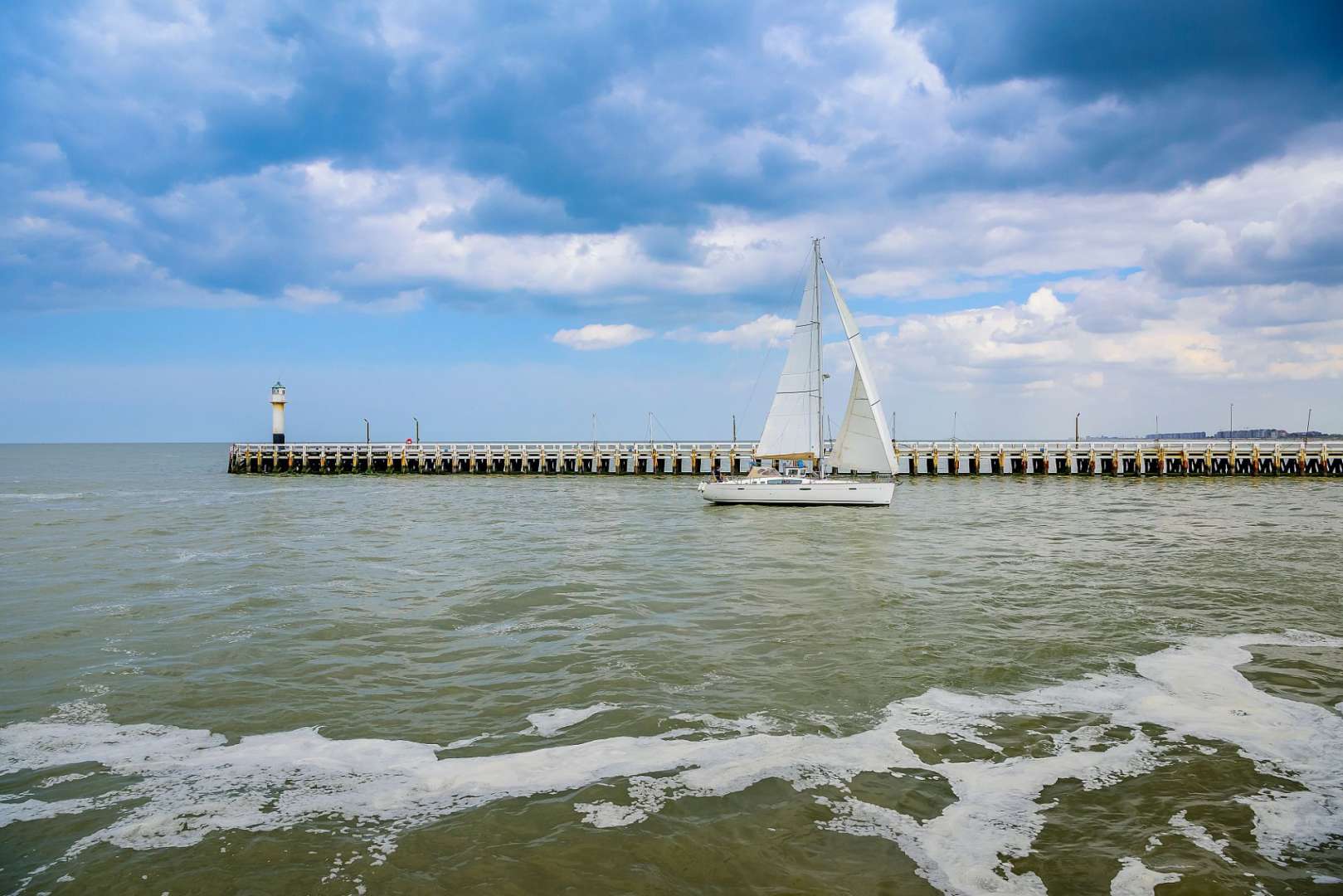 Badeort an der Isjermündung: Nieuwpoort