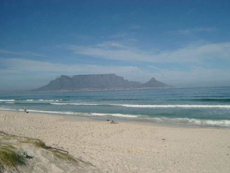 Der Tafelberg vom Bloubergstrand