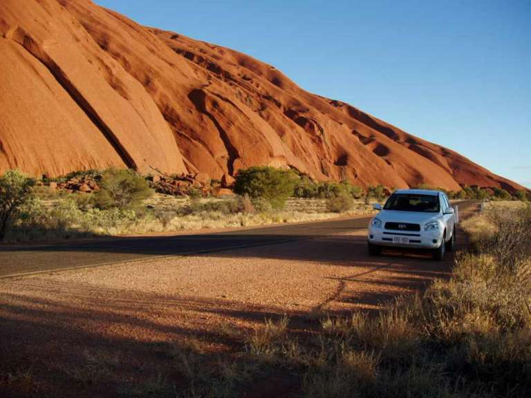 Outback: einsam am Rock