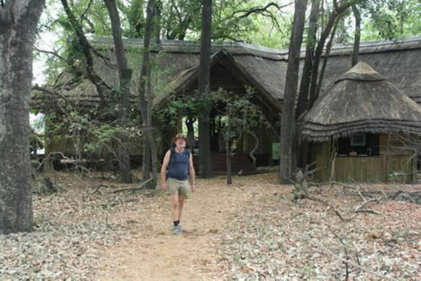 Hauptgebäude Nxabega Lodge
