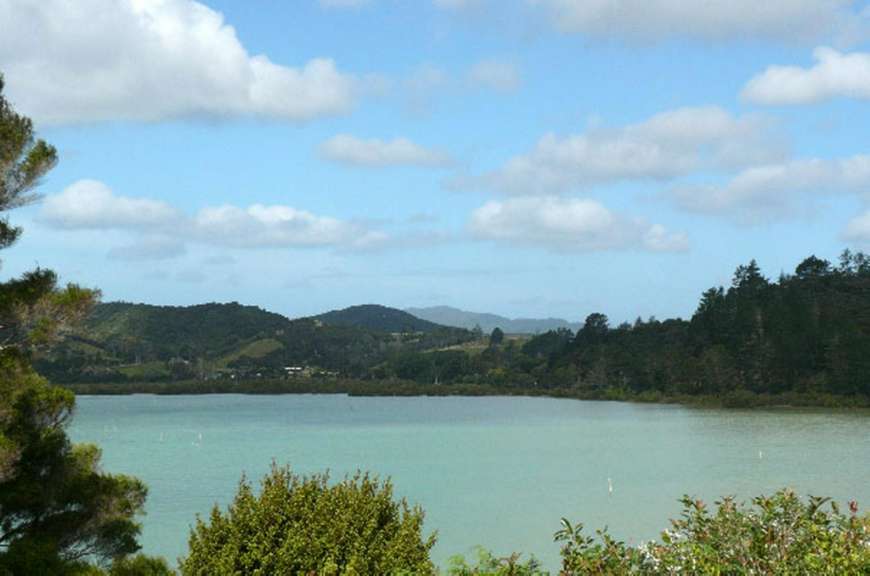 Aussicht von der Terrasse des Cottages bei Russell