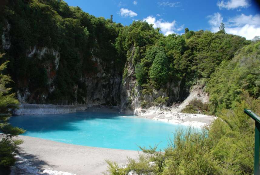 Inferno Crater - Roturoa