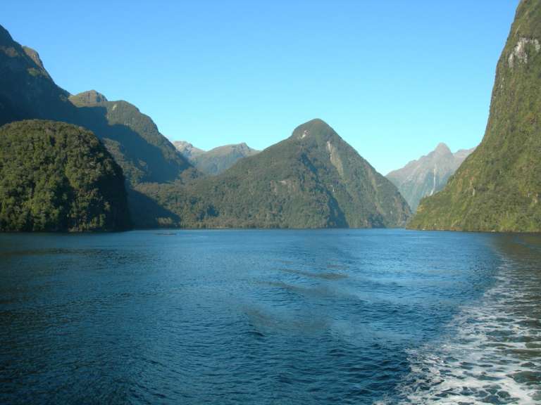 Im Doubtful Sound bei unserer Overnight-Kreuzfahrt