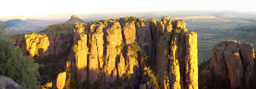 Karoo - Valley of Desolation