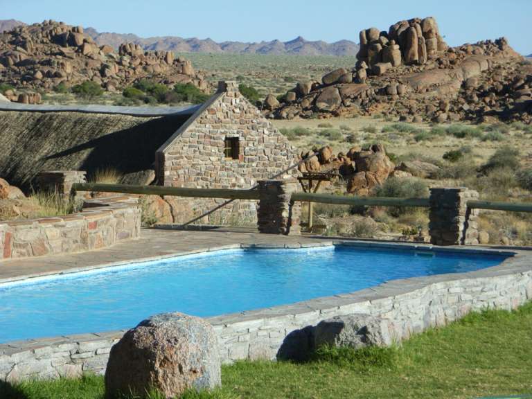 Canon Village: Pool mit Ausblick 