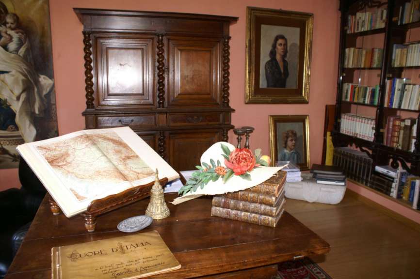 Wohnzimmer im Patrizierhaus am Gardasee