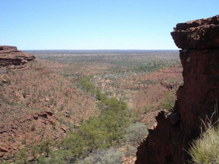 Blick vom Kings Canyon ins Tal (im Outback)