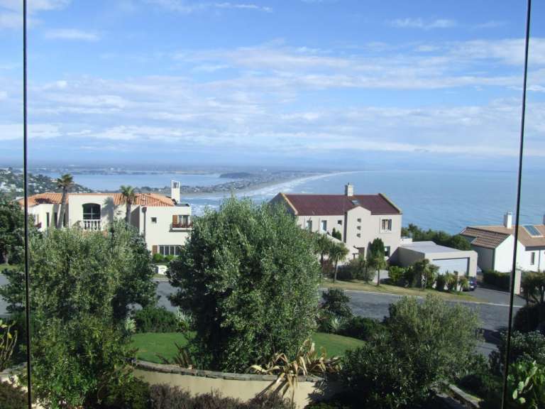 Ausblick aus Barbaras Frühstückszimmer auf Christchurch