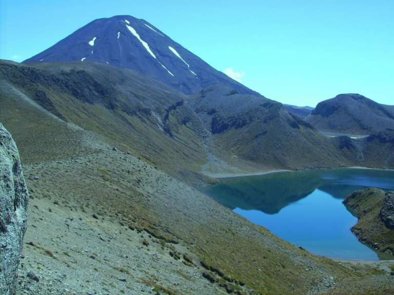 Mt. Ngauruhoe und Upper Tama Lake