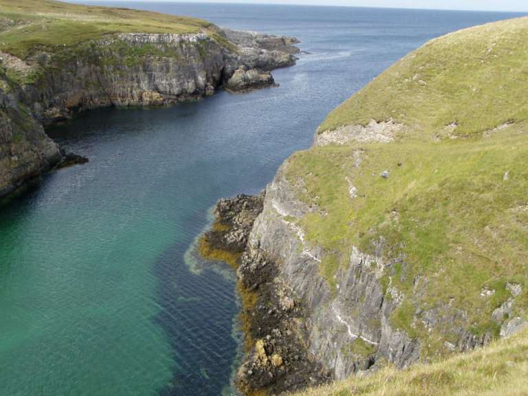 Bucht vor der Smoo Cave bei Durness
