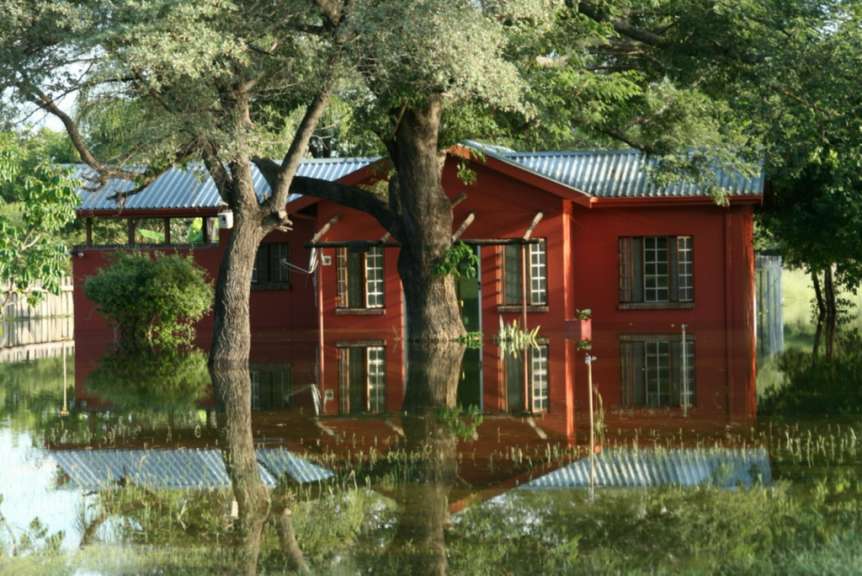 Kaisosi Lodge überschwemmt