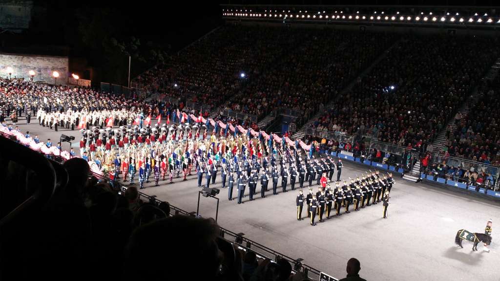 Krönender Abschluss, das Military Tattoo in Edinburgh