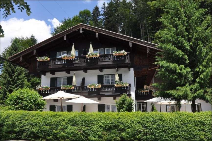 Gepflegte Atmosphäre: Landhotel am Tegernsee