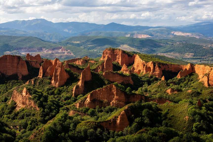 Durch römische Ingenieurskunst geformt: Las Médulas