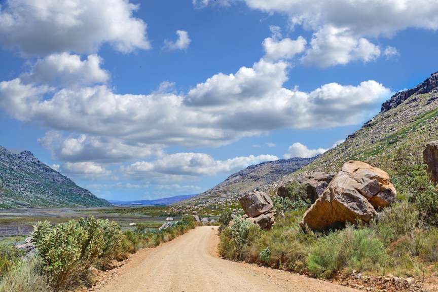 Die Gegend zu Fuß erkunden: halbtägige Wanderung