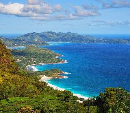 Mahé aus der Luft entdecken