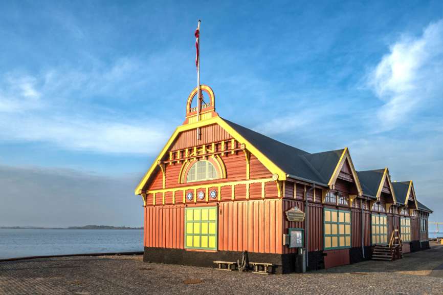 Altes Lagerhaus am Hafen von Rudkøbing