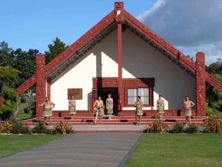 Versammlungshalle: Whakarewarewa Village