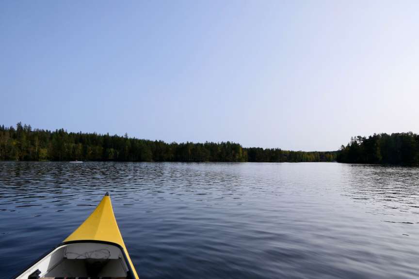 Auf in die Natur: Kanu- und Wanderausflug