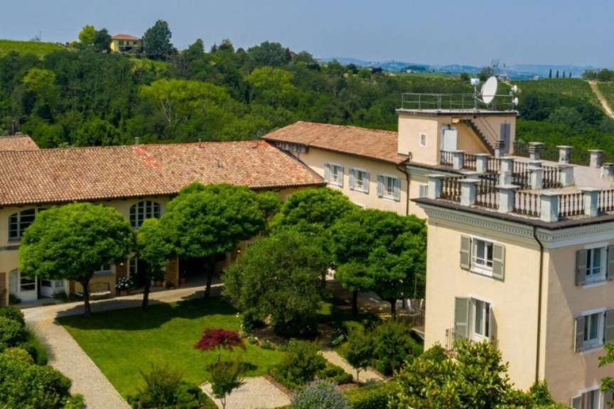 Familiengeführt: Villa bei Monferrato