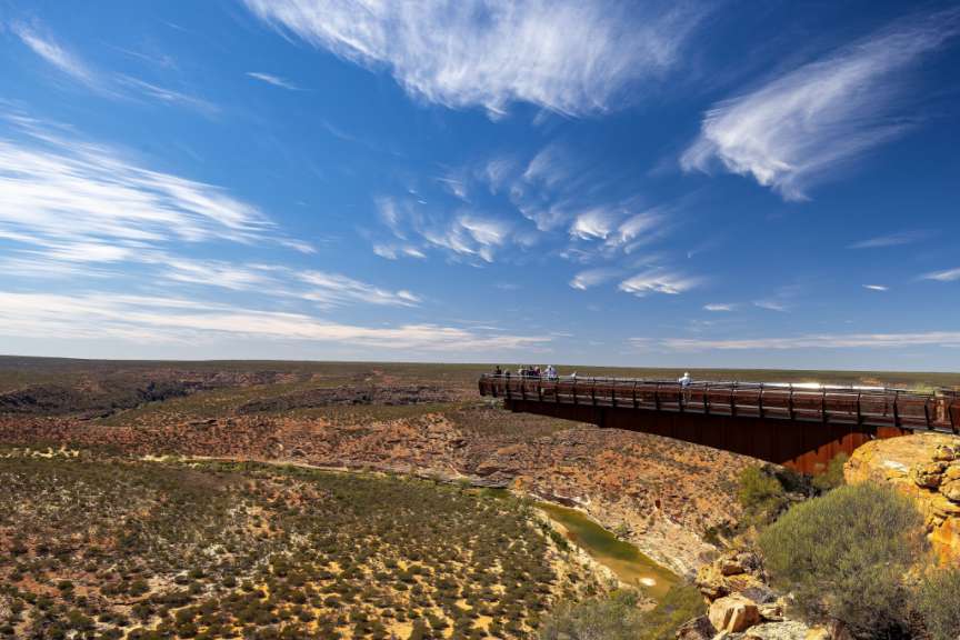 Ragt über den Abgrund: Kalbarri Skywalk