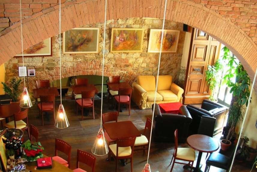 Hauseigene Weinbar: Palazzo über Montepulciano