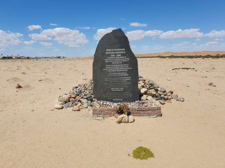 Umstrittener Gedenkstein: Swakopmund Municipal Cemetery