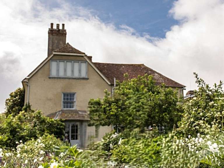 Charleston Farmhouse