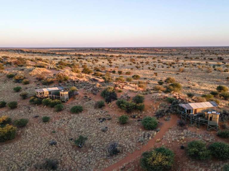 Weiter Blick in die Kalahari: Lodge bei Kalkrand
