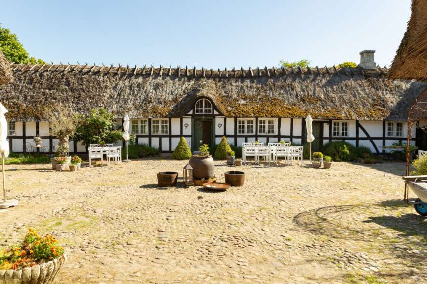 Historischer Vierkanthof auf Fünen