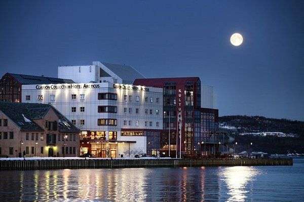 An der Küste von Hinnøya: Hotel in Harstad
