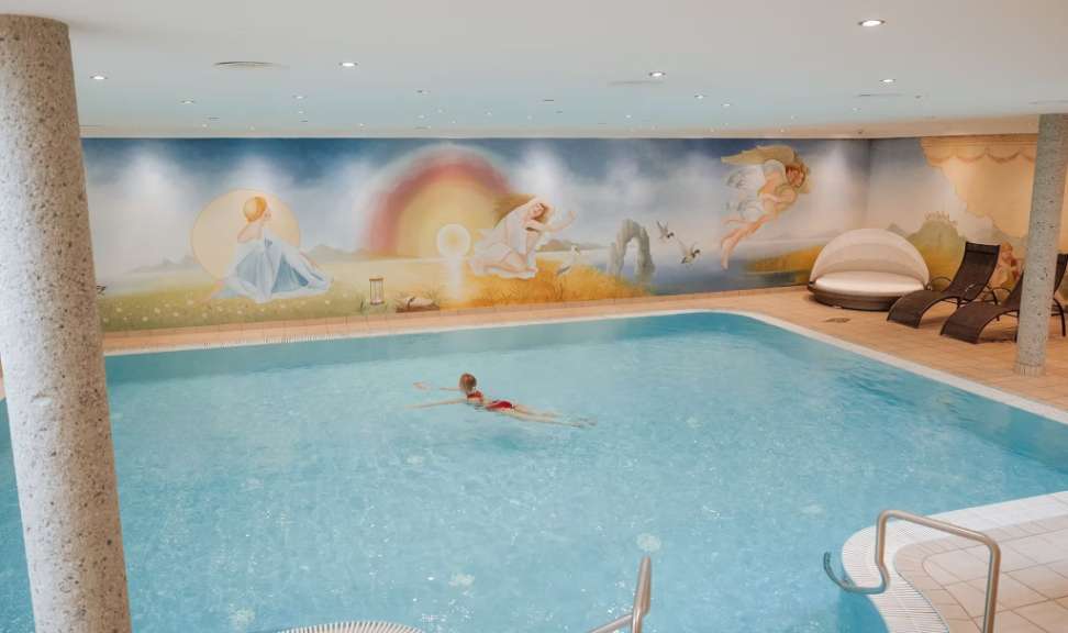Hallenbad