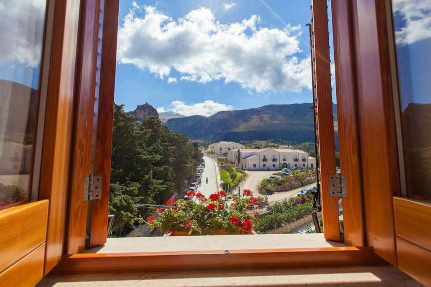 Mitten im Naturreservat: Pension in Scopello