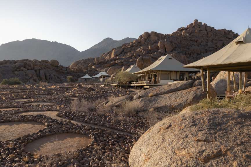 Inmitten des Gesteins: Wolwedans Boulders Camp