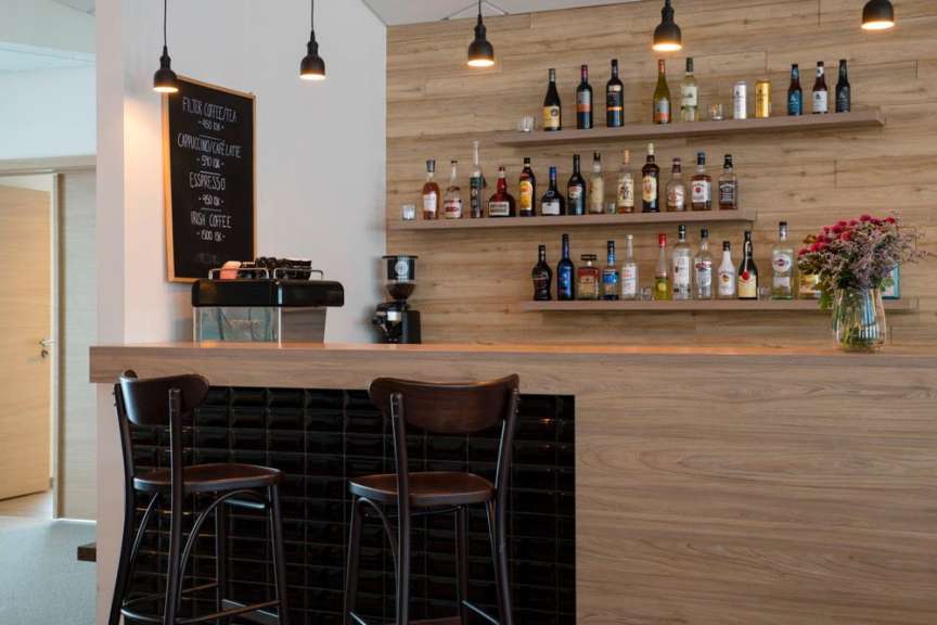 Moderne Bar