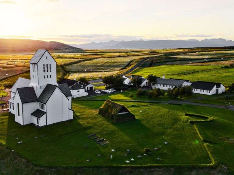 Ehemalige Schule: Hotel in Skálholt