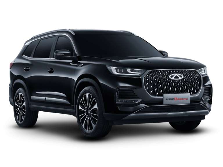 Ein schwarzes suv mit der Aufschrift tiggo8 prowin auf der Motorhaube