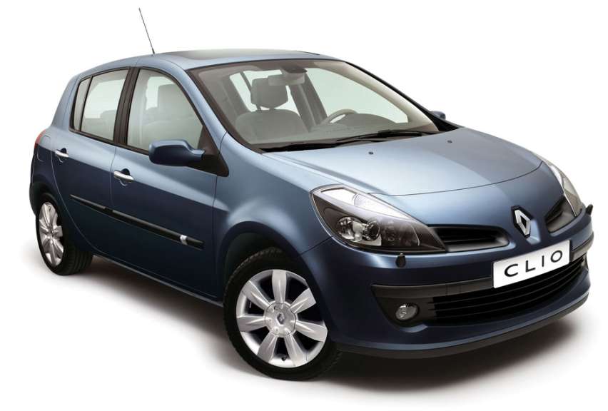Ein blauer renault clio auf weißem hintergrund