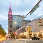 Über 200 Geschäfte und Restaurants: 16th Street Mall