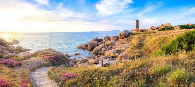 Leuchtturm von Ploumanach in der Bretagne