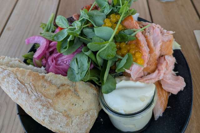 Abendessen im Bauerngarten