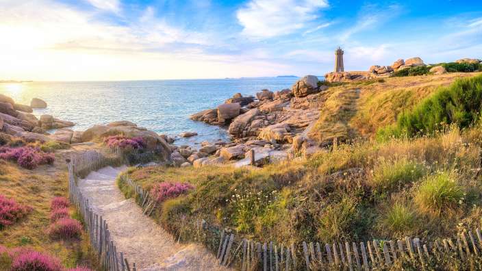 Leuchtturm von Ploumanach in der Bretagne