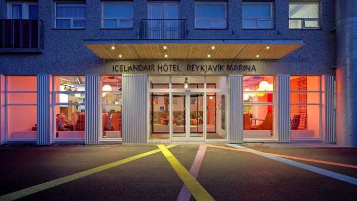 Der Eingang zum Hotel icelandair in reykjavik marina