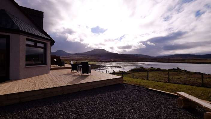 Am Ufer des Loch Dunvegan: B&B auf Skye