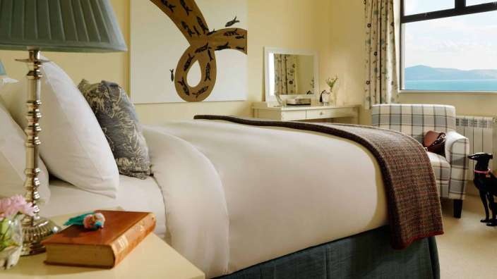 Comfy Sea View Bedroom