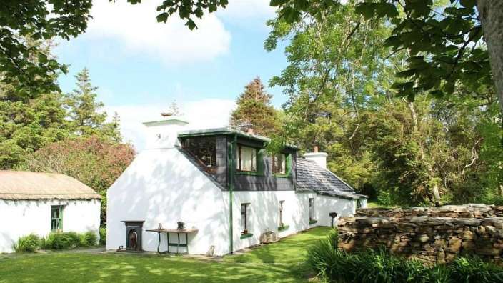 Traditionell: Cottage in Ardara