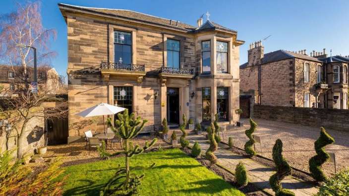Elegantes Design: Gästehaus in Edinburgh